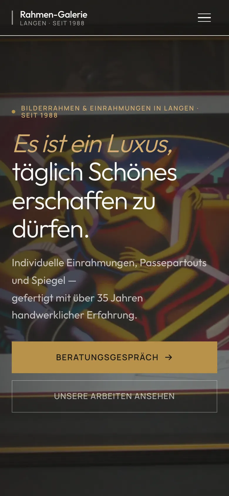 Dieselbe Website auf dem Smartphone